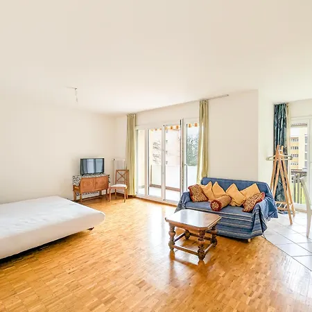 Apartamento Chernex, Balcon, Parking, Proche De *
